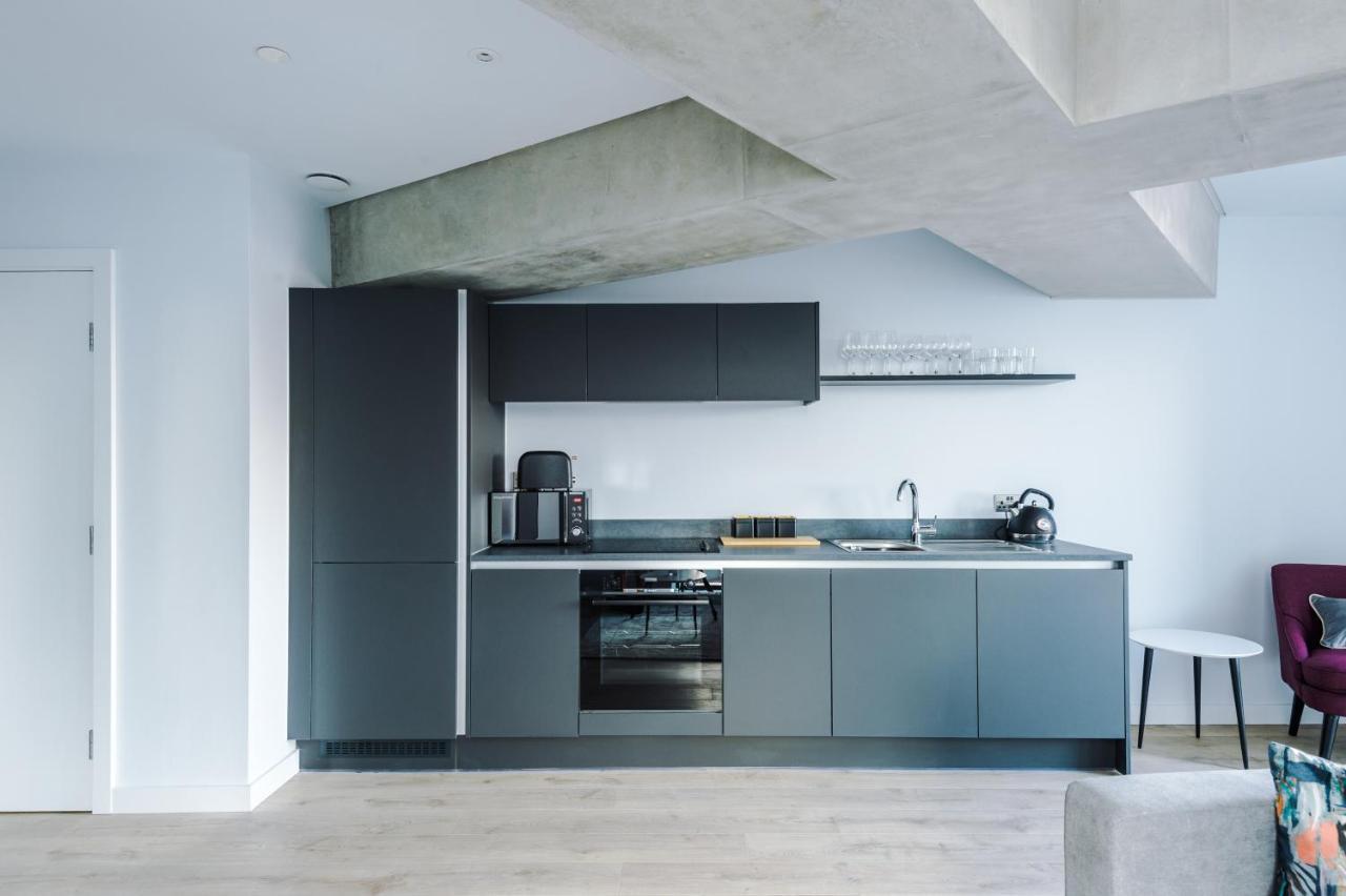 Hilltop Serviced Apartments - Deansgate Манчестер Екстер'єр фото